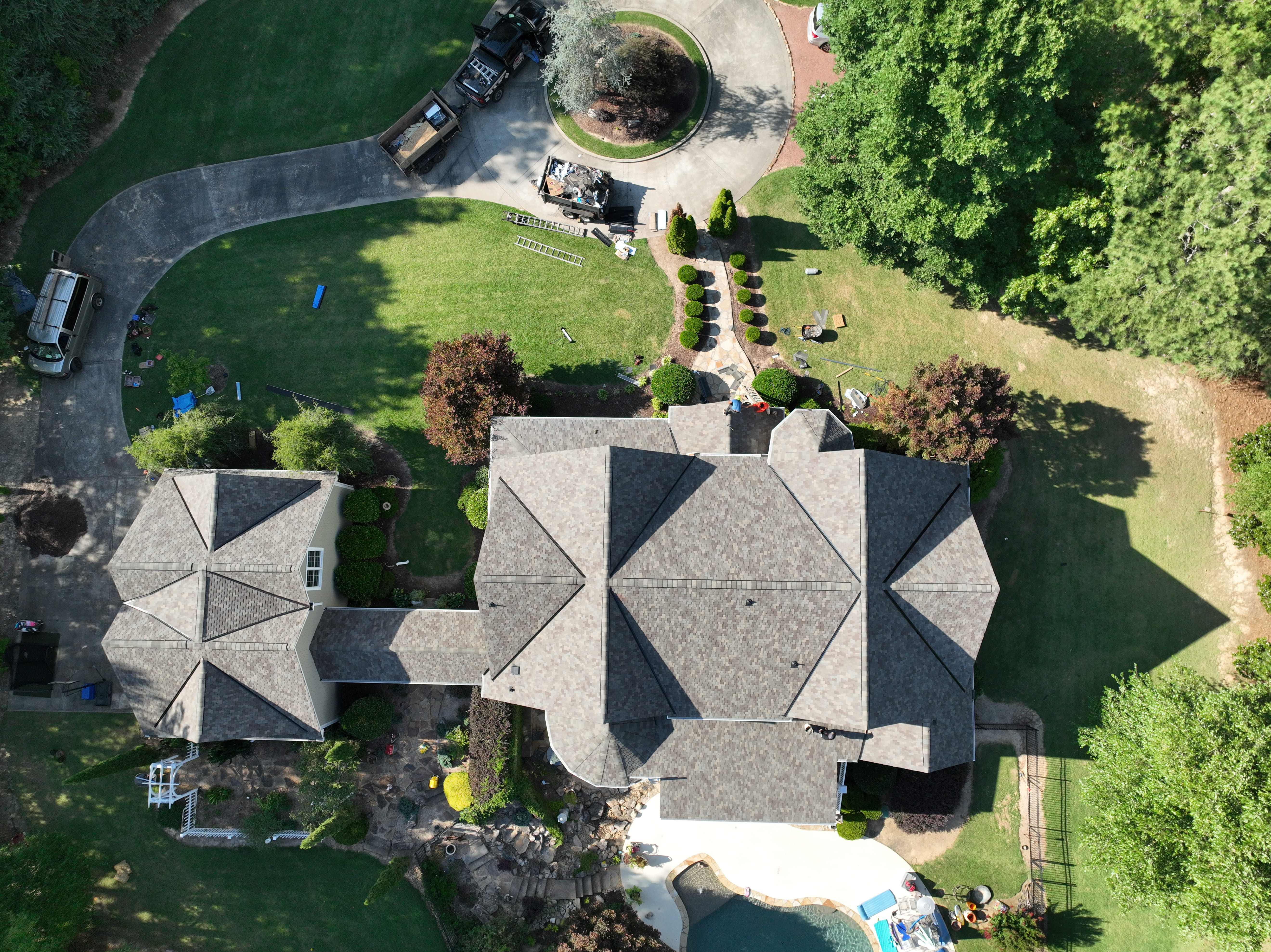 Efficient Roofing and Restoration LLC team in Douglasville, GA - people or person